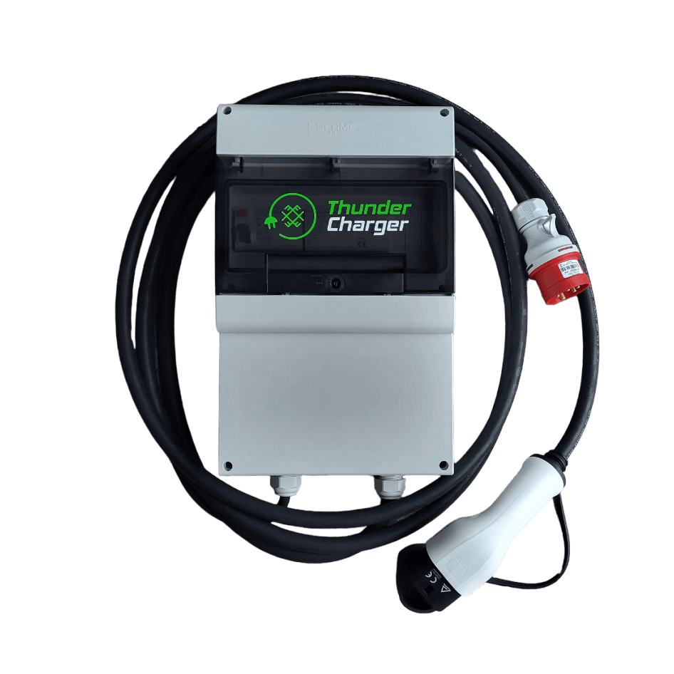 Charging station with Type 2 cable 5m long, 11kW and three-phase plug