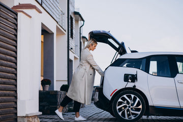 Wie installiere ich ein EV-Ladegerät zu Hause? Standort, Anforderungen, elektrische Upgrades